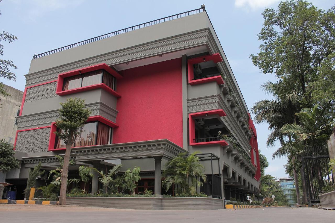 Hotel Oyo 222 M@Jayakarta Exterior foto